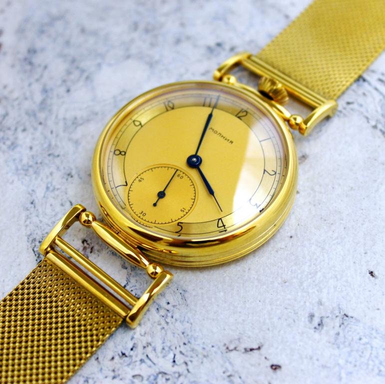Vintage watch "Molnija" , Soviet watch, Pilot watch