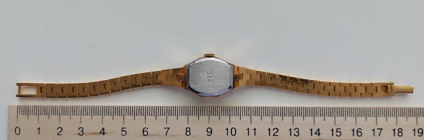 Soviet watch - "Luch", new condition watch, with beautiful bracelet , Vintage Watch ,Womens watch ,gold watch , Mechanical watch