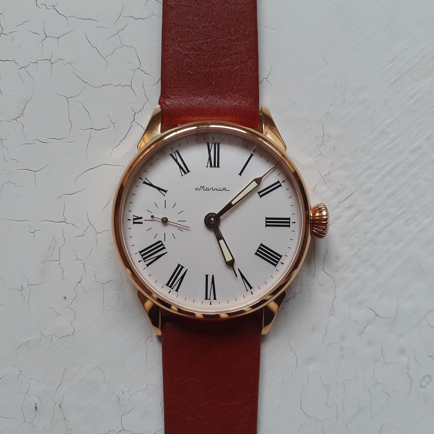 Soviet watch "Molnija" , classic watch , gold watch