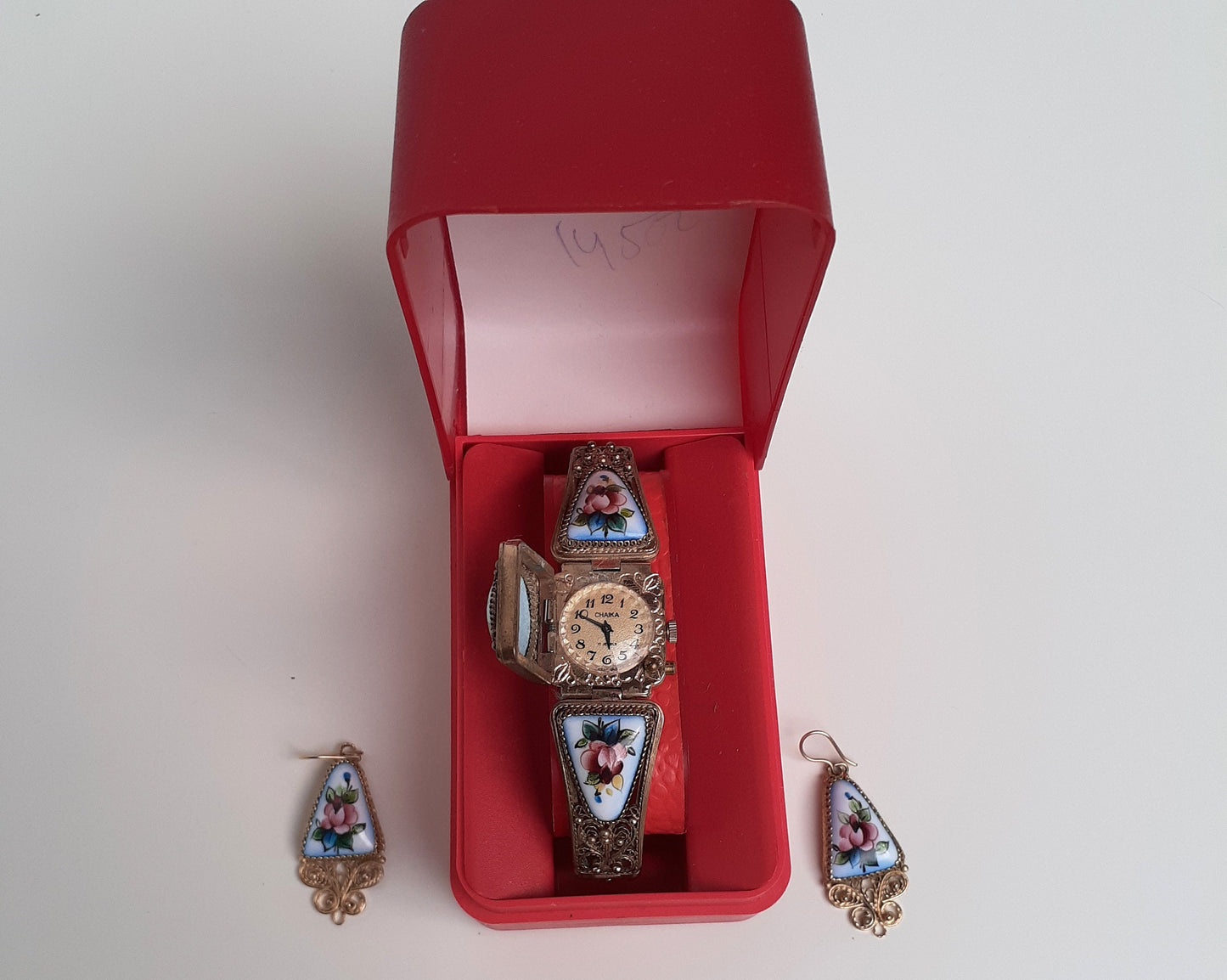 Soviet watch "Chaika" with earrings , Vintage Watch ,Ukraine watch ,Womens watch ,gold watch , Mechanical watch