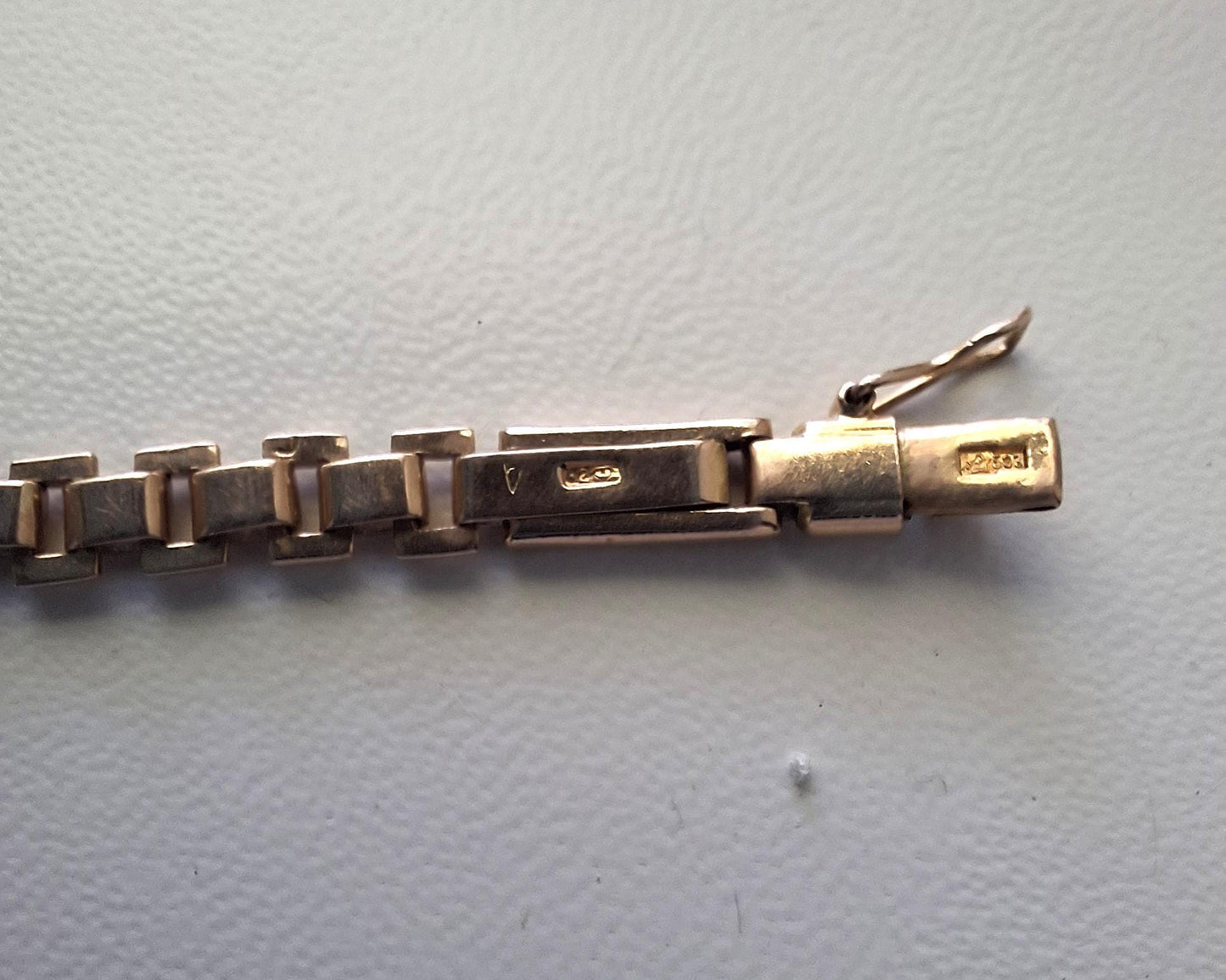 Vintage Gold Watch 18k, Ukraine watch, Soviet watch ,Womens watch, Gold Watch ,Vintage Watch ,Watch Women