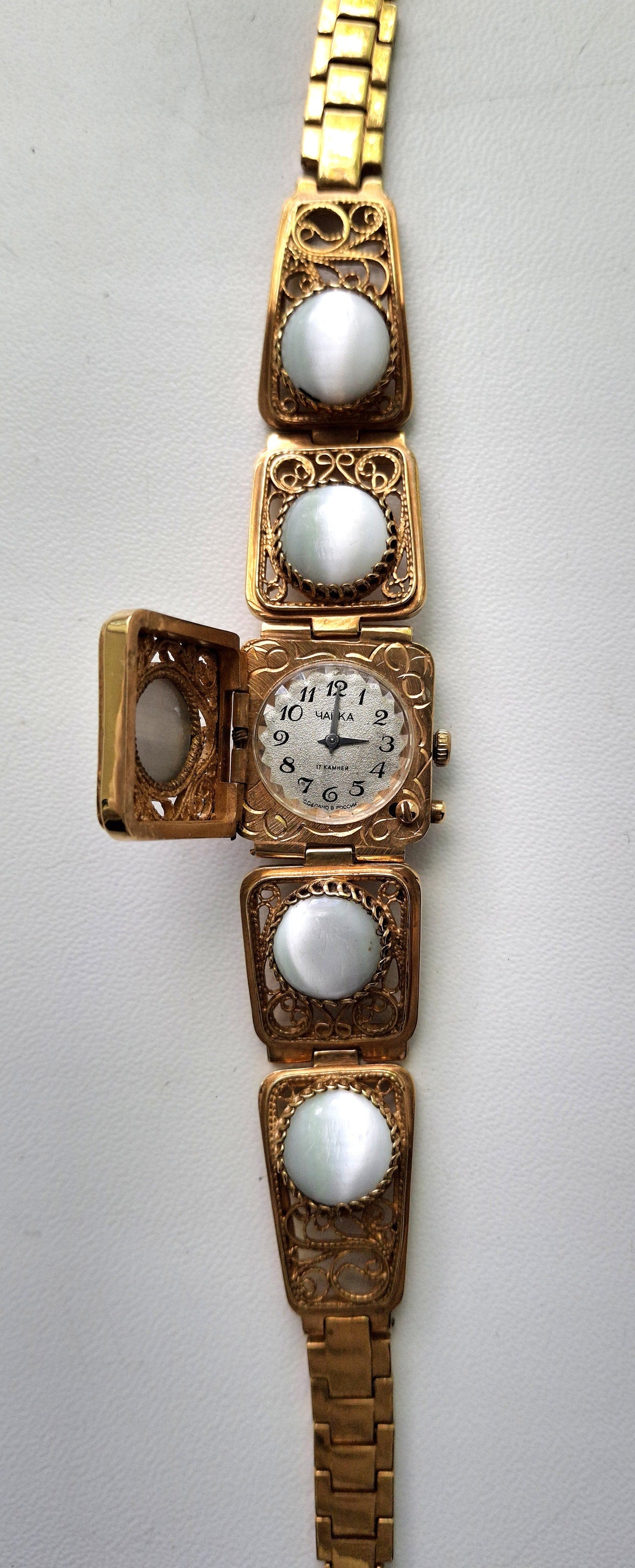 Soviet watch "Chaika" with moon stones, Vintage Watch ,Ukraine watch ,Womens watch ,gold watch , Mechanical watch, Christmas Gift WATCH
