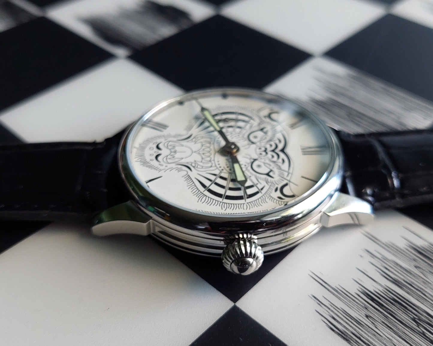Soviet watch "Molnija", Vintage Watch , Mens watch ,tiger watch, cat watch