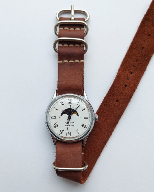 Moon calendar watch , Soviet watch , Vintage Watch , moon watch , moon calendar