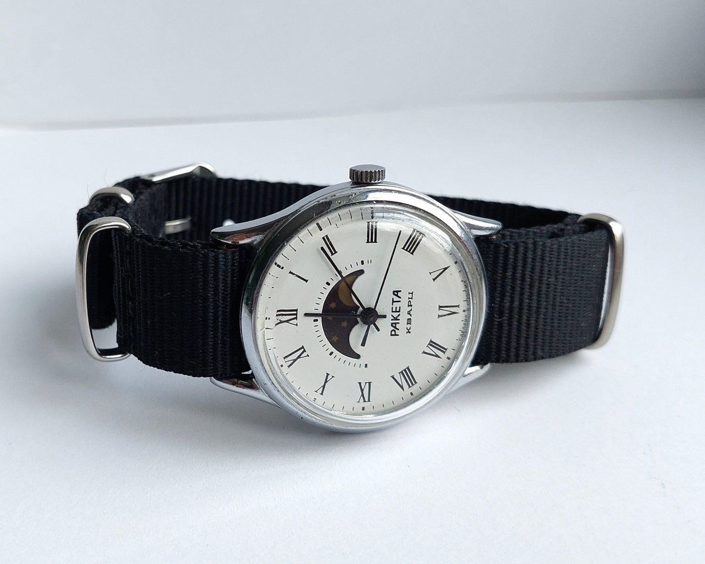Moon calendar watch , Soviet watch , Vintage Watch , moon watch , moon calendar