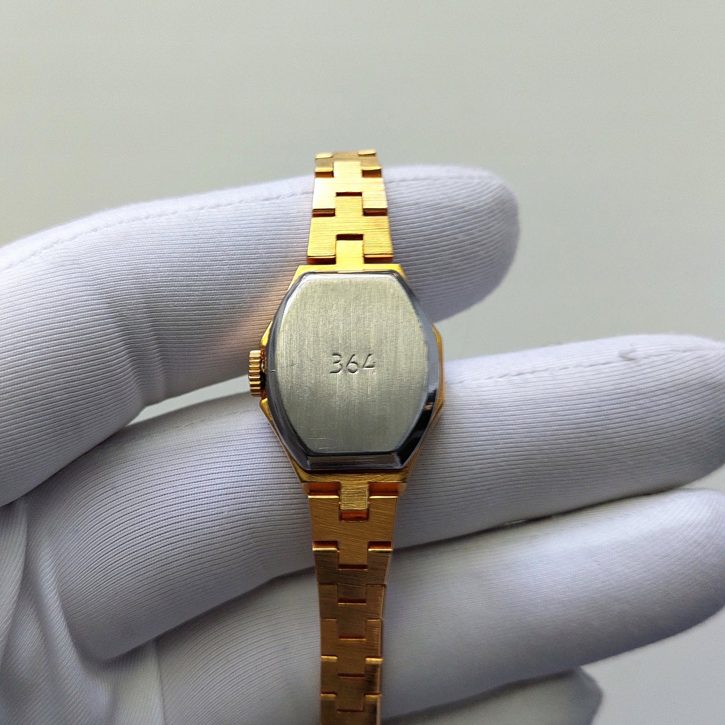 Soviet watch - "Luch", new condition watch,  with beautiful bracelet , Vintage Watch  ,Womens watch ,gold watch , Mechanical watch