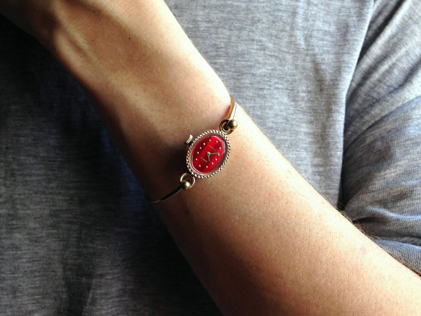 Soviet watch - "Chaika" with beautiful bracelet , Vintage Watch  ,Womens watch ,gold watch , Mechanical watch