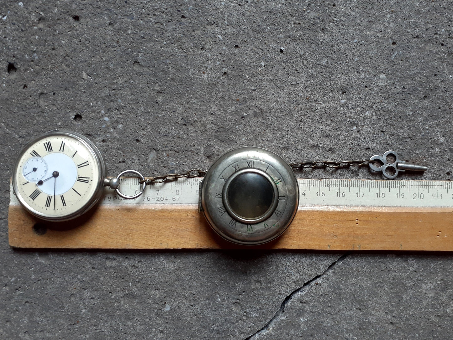 Swiss Watch - Antique watch - with winding key