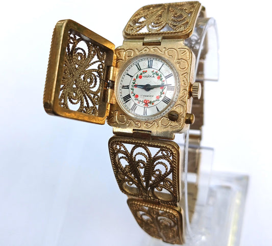 Soviet watch "Chaika" with beautiful bracelet , Vintage Watch  ,Womens watch ,gold watch , Mechanical watch