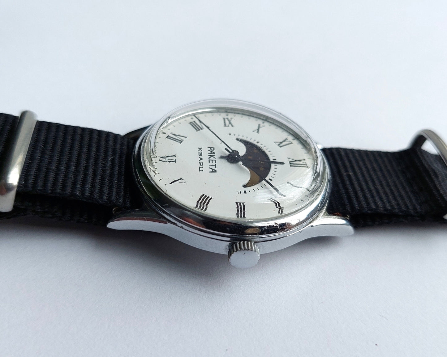 Moon calendar watch , Soviet watch , Vintage Watch , moon watch , moon calendar