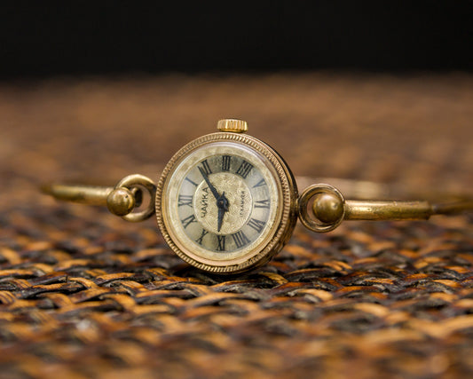 Soviet watch "Chaika" with beautiful bracelet , Vintage Watch  ,Womens watch ,gold watch , Mechanical watch